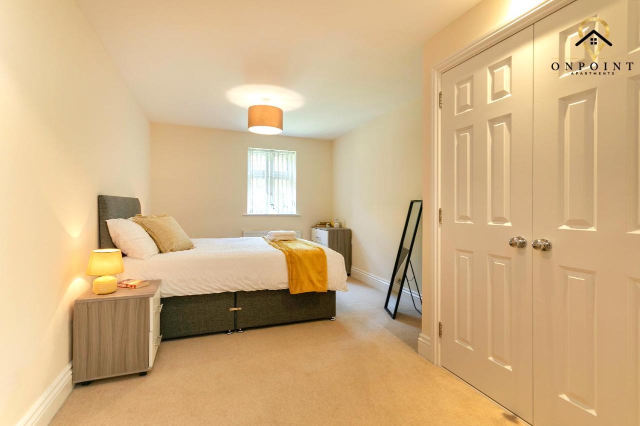 ✰Onpoint -Large 2 Bedroom Apt With Parking!✰ 诺丁汉 外观 照片